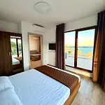 Cabacum Pleasure Beachfront - 50m To And Pool Апартхотел 3*