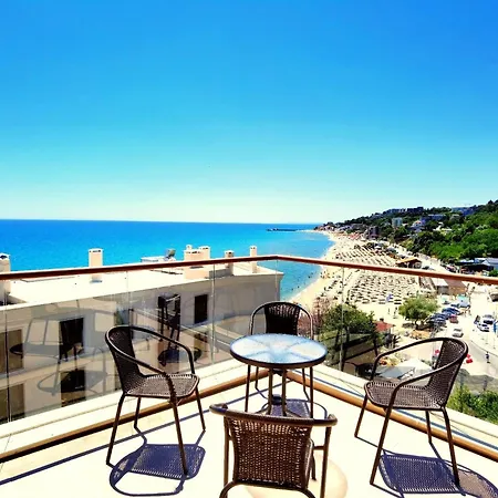 Cabacum Pleasure Beachfront